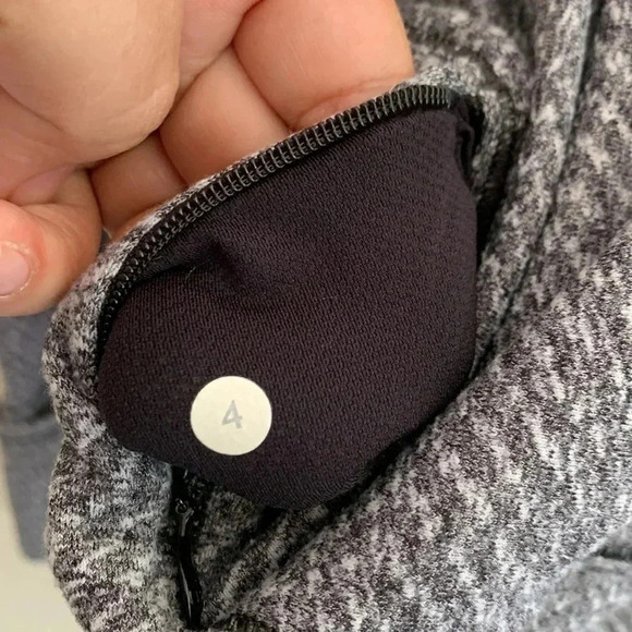 Lululemon Rush Hour Long Sleeve Hazy Heather Heathered White Heathered Black Sz4 - Picture 9 of 9